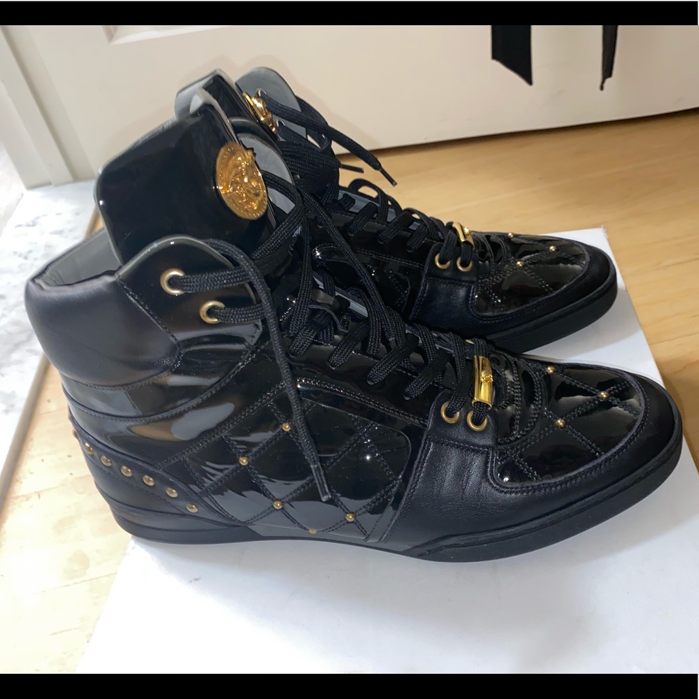 Like brand new sneakers